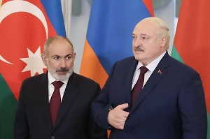 «Что у вас за проблема?» Лукашенко и Пашинян устроили публичную перепалку на саммите в России