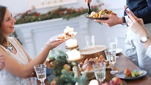 Врач назвала две главные ошибки россиян перед застольем 31 декабря