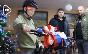 «Не велосипед, а счастье просто»: ЕР исполнила мечты детей с «Ёлки желаний»