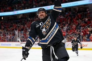 «Пришло моё время»: Овечкин бодро ворвался в чемпионат НХЛ после травмы и забросил 869-ю шайбу