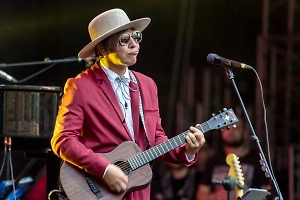 Тёщу лидера "Мумий Тролля" уволили в Чите, и теперь она судится с экс-начальством