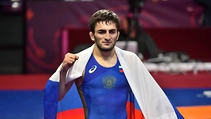 Магомедов завоевал золотую медаль чемпионата Европы по вольной борьбе