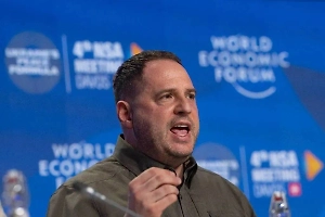 В офисе Зеленского рассчитывают получить приглашение в НАТО летом