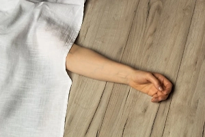 Пару из Крыма нашли мёртвой на съёмной квартире в Петербурге