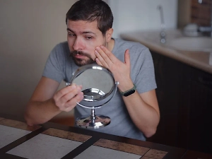 Врач объяснила, почему люди краснеют