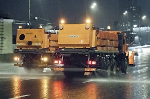 Эксперт опроверг миф об эффективности популярного микса в борьбе со снегом