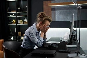 Названы топовые способы "не перегореть" на работе