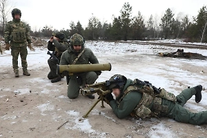 Украинская ДРГ из 300 боевиков пыталась ночью прорваться в Россию и отступила с тяжёлыми потерями