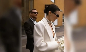 Стивен Сигал сам приготовил торт на свадьбу сына, женившегося на модели из России