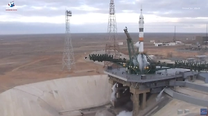 Глава "Роскосмоса" назвал причину отмены запуска "Союза МС-25" и рассказал о состоянии космонавтов