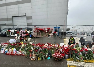 Ида Галич расплакалась у мемориала перед "Крокусом"