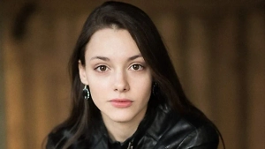 «Представлял угрозу»: Актриса Дроздова объяснила, почему конфликт с Делем дошёл до поножовщины