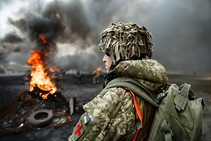 В гражданке с оружием: ВСУ пытаются сбежать из Сумской области под видом мирных жителей