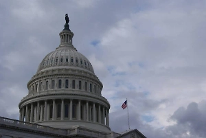 Демпартия США предложила ужесточить антироссийские санкции