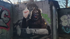 «Обидно и неприятно»: Друг семьи Цоя потребовал охранять муралы рок-музыканта от вандалов