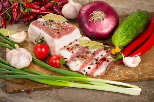 «Домострой» рекомендует: Историк русской кухни развеял мифы о происхождении сала