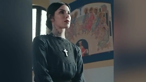 Галеристка из США Кэт Вон Ди показала видео из храма под «Господи, помилуй»