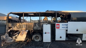 Три рейсовых автобуса повреждены в ходе пожара на автовокзале Владивостока