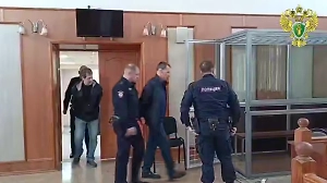 В Приморье осудили убийц, которые расправились с многодетной семьёй ради квартиры в 90-х