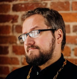 Верить экстрасенсам, которые в постановочных шоу творят невиданные вещи, а в повседневной жизни сами неоднократно становятся жертвами мошенников — себя не уважать. Тем не менее наивные люди с эзотерическим мышлением иногда получают достаточно солидные государственные должности и начинают за бюджетные средства привлекать к сотрудничеству шарлатанов всех мастей, надеясь на успех. Так что рассчитывать на какую-либо достоверность этой информации не приходится.