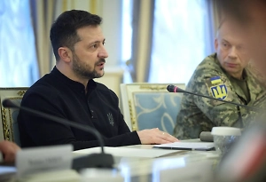 Захарова: Запад относится к Зеленскому с брезгливостью и не скрывает этого