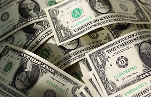 В России стали находить больше фальшивых долларов