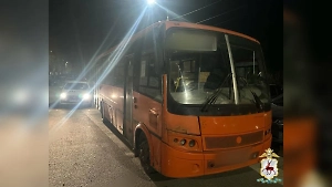 В Нижнем Новгороде пьяный механик сел за руль автобуса и протаранил пять авто