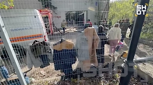 Выбегали в одних тапочках: Посетители чудом спаслись из объятых огнём бань в Москве