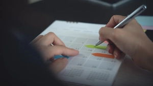 Удлинённые выходные в 2026 году помогут россиянам и казне государства, заявила экономист