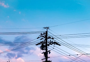 В России стали чаще срезать кабели связи с опор ЛЭП