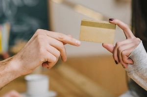 Новый закон против дропперов назвали этапом многоуровневой защиты россиян от аферистов