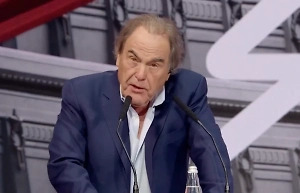 Оливер Стоун признался, что разочаровался в Западе из-за масштабной лжи