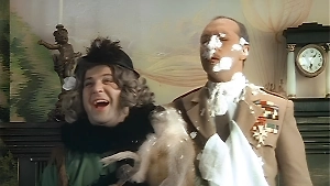 Тест: Сладкоежки узнают все фильмы СССР по кадру с тортом, фитоняшки не наберут и 2/6