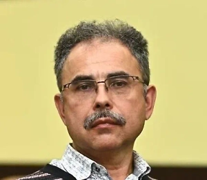 В большинстве случаев это безопасное мероприятие. Но есть небольшой процент людей, склонных к психическим расстройствам, у которых во время таких сеансов может произойти обострение заболеваний