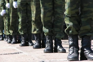 Названы вещи, которые запрещено брать срочникам в армию в 2025 году