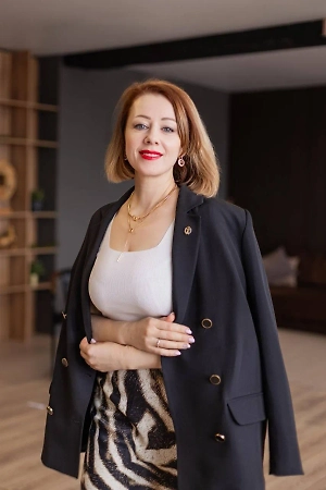 Одинокая мать вправе рассчитывать на стандартный налоговый вычет на ребёнка в двойном размере. Единственное условие — женщина официально трудоустроена, с её доходов уплачивается НДФЛ.