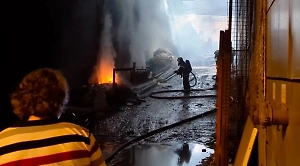 Life.ru снял на видео пепелище на парковке «Москвы-сити» после взрыва