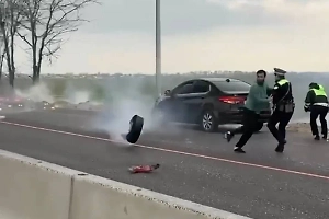 Момент взрыва «Гранты» после ДТП с ГАЗелью в Дагестане попал на видео