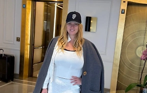 Задолжавшая налоговой Тлиашинова продаёт дворец в Подмосковье почти за полмиллиарда