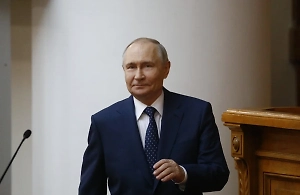 «Последние три года — в основном здесь»: Путин рассказал о своих ночёвках в Кремле