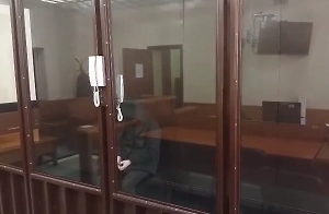 Мать из Казани, зарезавшую сына ножницами, арестовали на два месяца