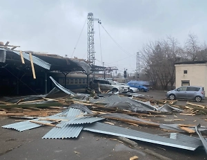 Появились апокалиптические кадры из Красноярска после страшного урагана с пыльной бурей