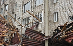 Смертельный ураган отправил в больницы Хакасии уже 11 человек