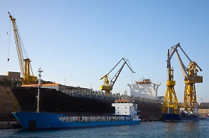 Захарова уличила Францию и Британию в подготовке военной интервенции в Одессу