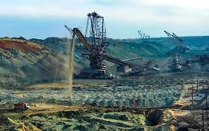 «Потеря суверенитета»: Киев отверг последний вариант сделки с США по редкоземельным металлам