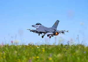 Украину заподозрили в попытке скрыть причины бесславной гибели F-16 в бою