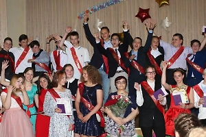 Глава Белгородской области Гладков выступил против выпускных в кафе и ресторанах