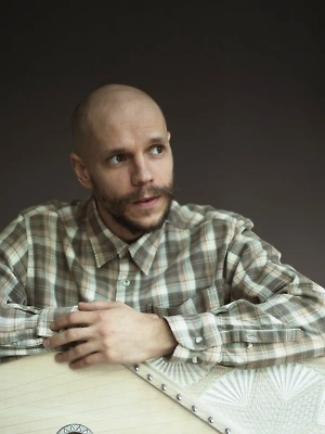 Можно, конечно, ответить, что они мне нравятся своим звучанием. Но, думаю, это довольно примитивный ответ. Здесь всё явно намного глубже, а глубина, как по мне, не нуждается в словах.