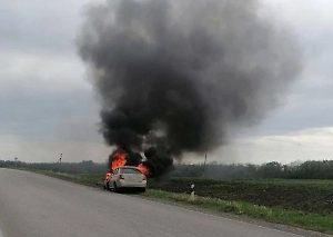 Россиянин чудом выжил в сгоревшем дотла авто после сброса бомбы с дрона ВСУ