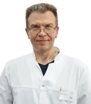 При этом человек непроизвольно касается лица 23 раза в час, создавая идеальные условия для проникновения инфекции через слизистые.